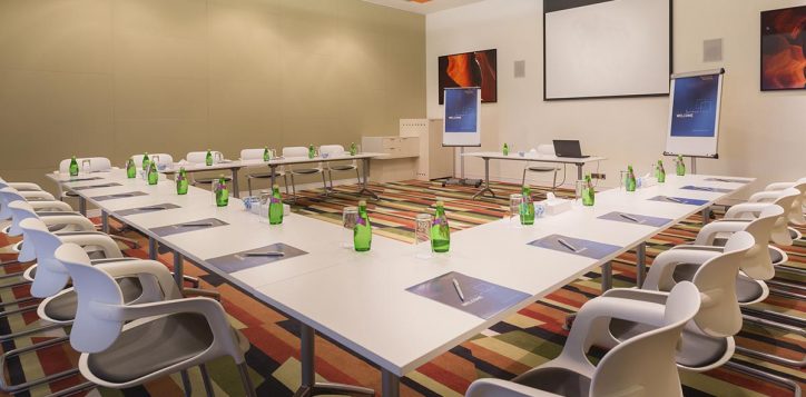 novotel_al_bustan_meeting_rooms_preview-2
