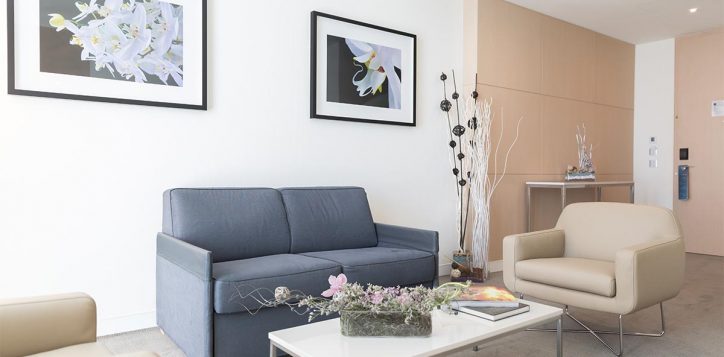novotel_al_bustan_rooms_suite_preview-2